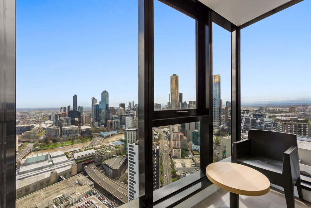 Deluxe Two Bedroom Two Bathroom en Suite - Balcony