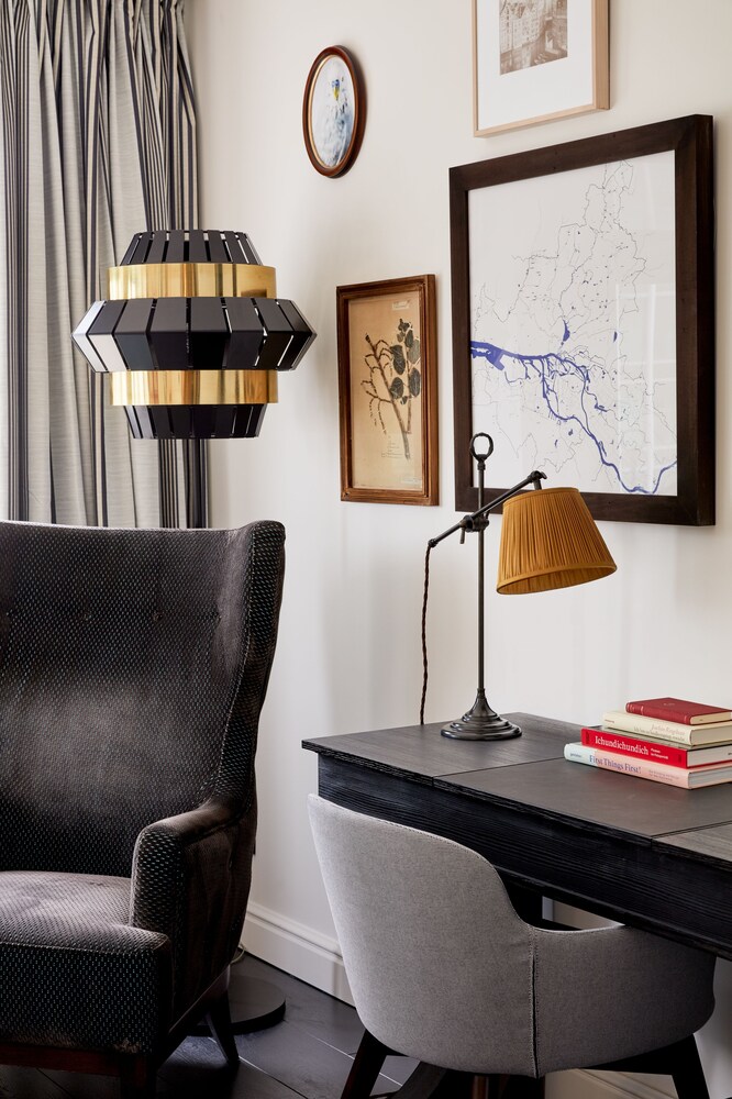 Businesscenter im Zimmer