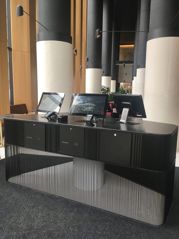 Check-in/Check-out Kiosk