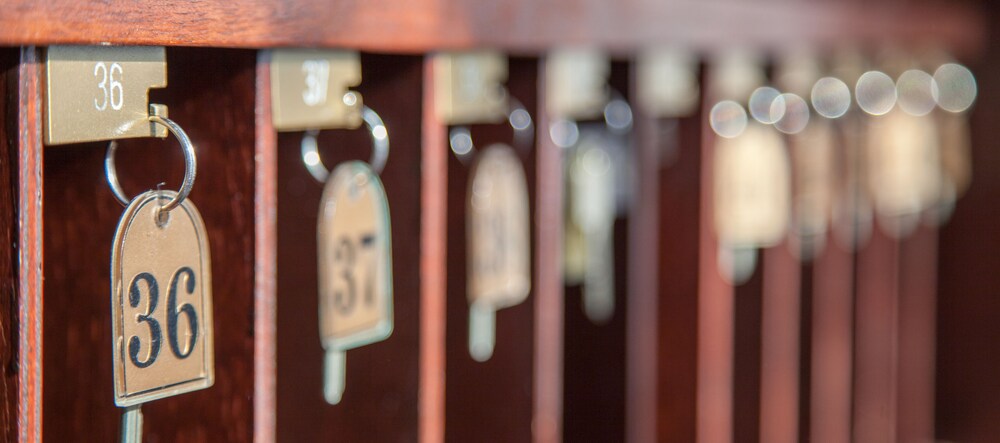 Check-in-/Check-out-Schalter