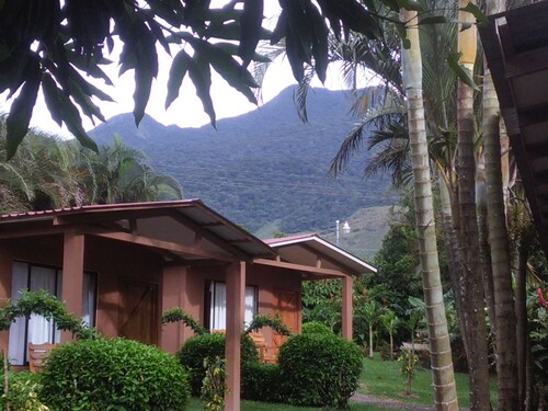 Paraiso Volcano Lodge