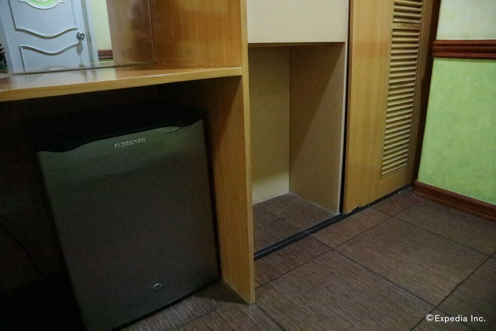 Mini-Refrigerator