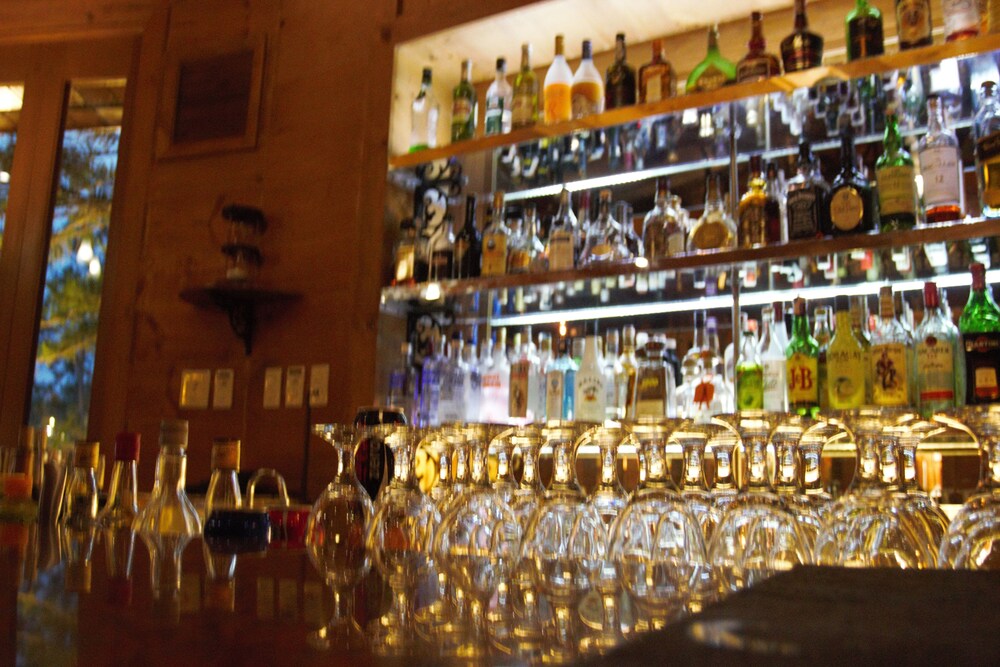 Hotel Bar