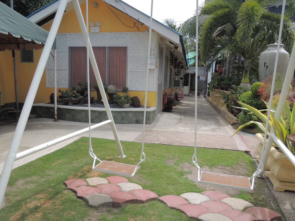 Childrens Play Area - Outdoor