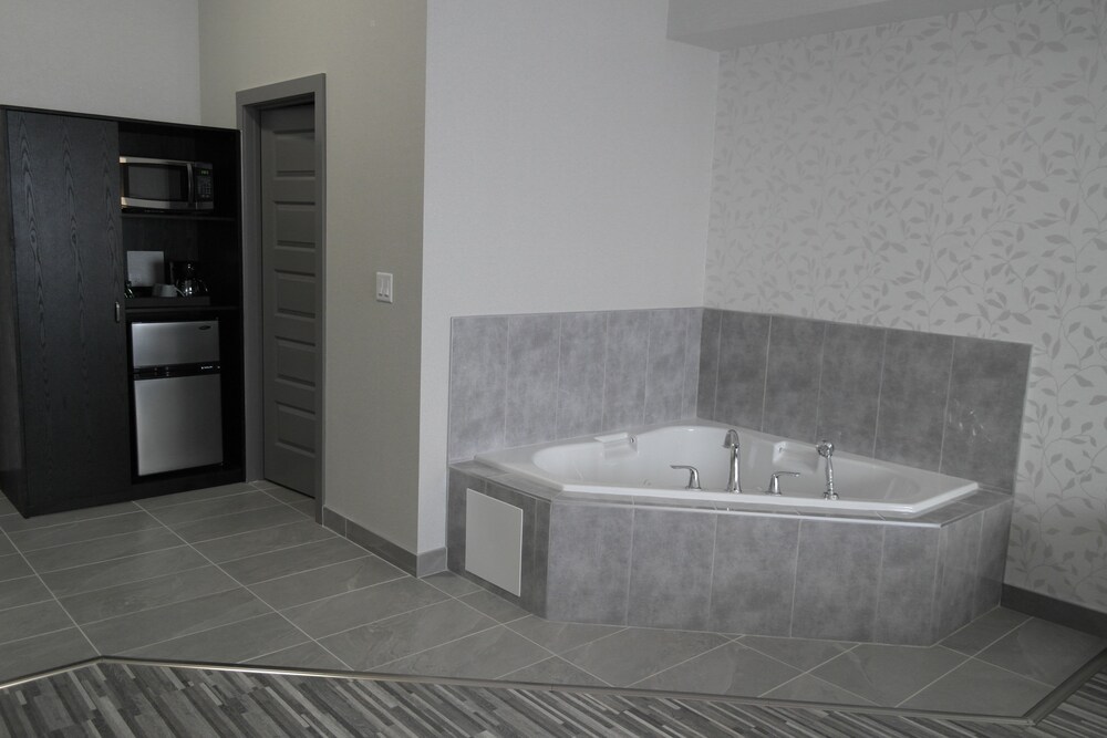 Jetted Tub