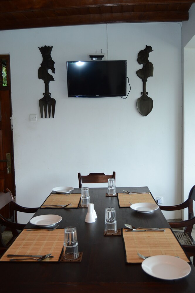 Family Dining
