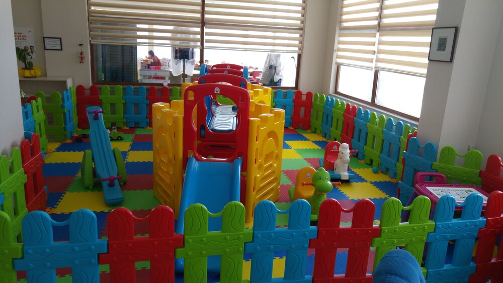 Childrens Play Area - Indoor