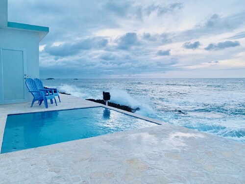 Discovery Inn at 681 Ocean Drive