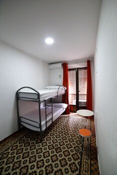 Cathedral Rooms and Houses