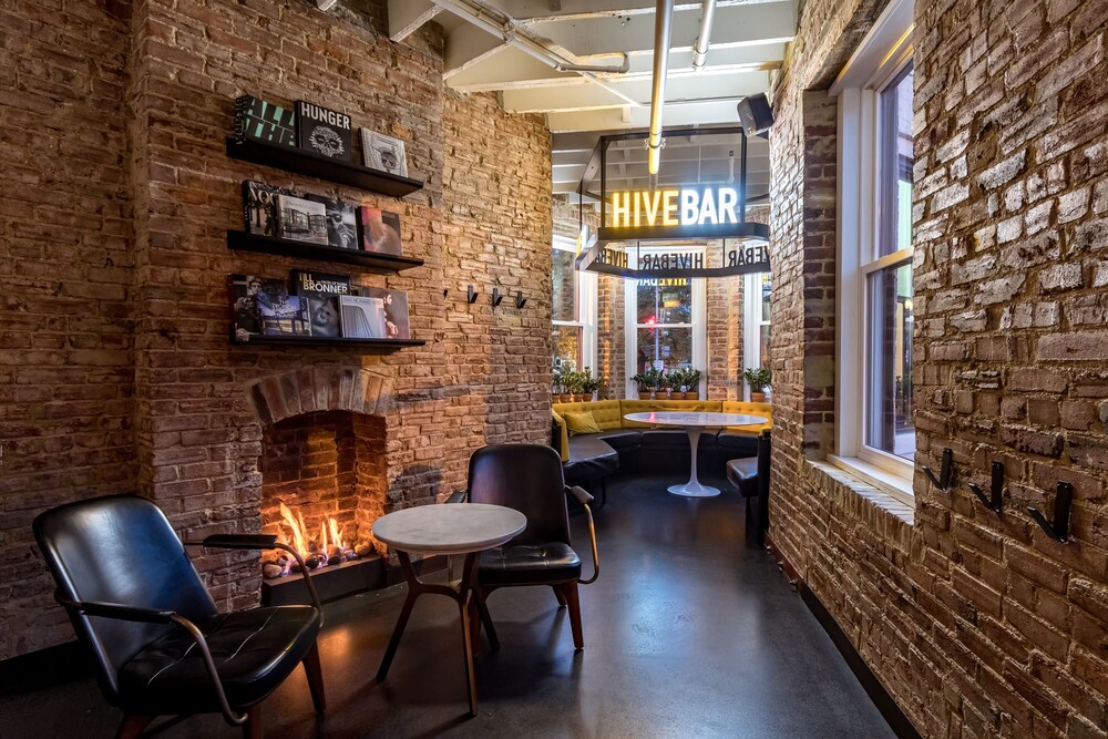 Hotel Bar