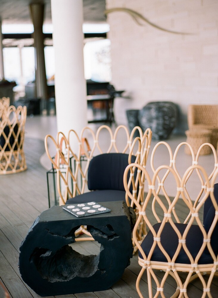 Hotel Lounge