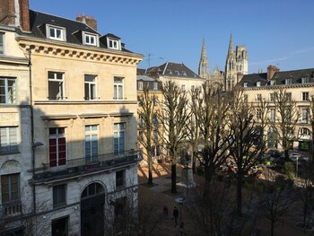 Guestroom View