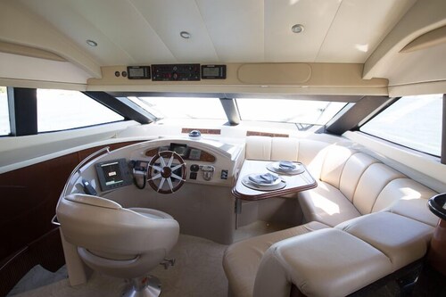 60' Marquis Luxury Yacht - Guestroom