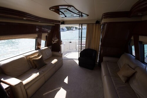 60' Marquis Luxury Yacht - Guestroom