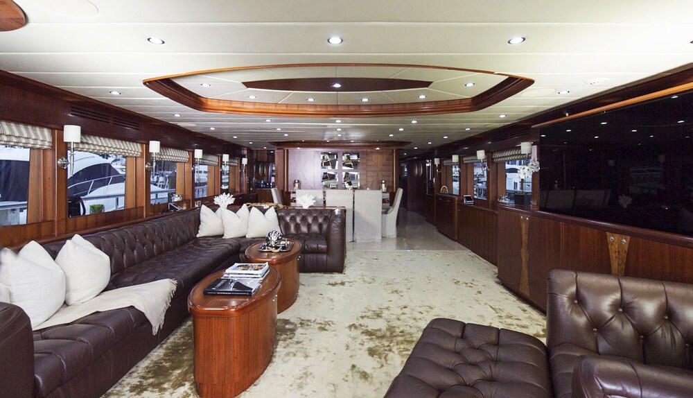 103' Johnson Luxury Yacht - Living Area