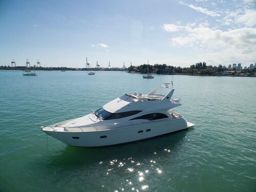 60' Marquis Luxury Yacht - Guestroom