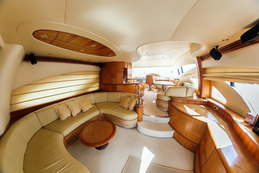 62' Azimut Luxury Yacht - Guestroom