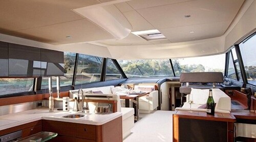 55' Prestige Luxury Yacht - Guestroom