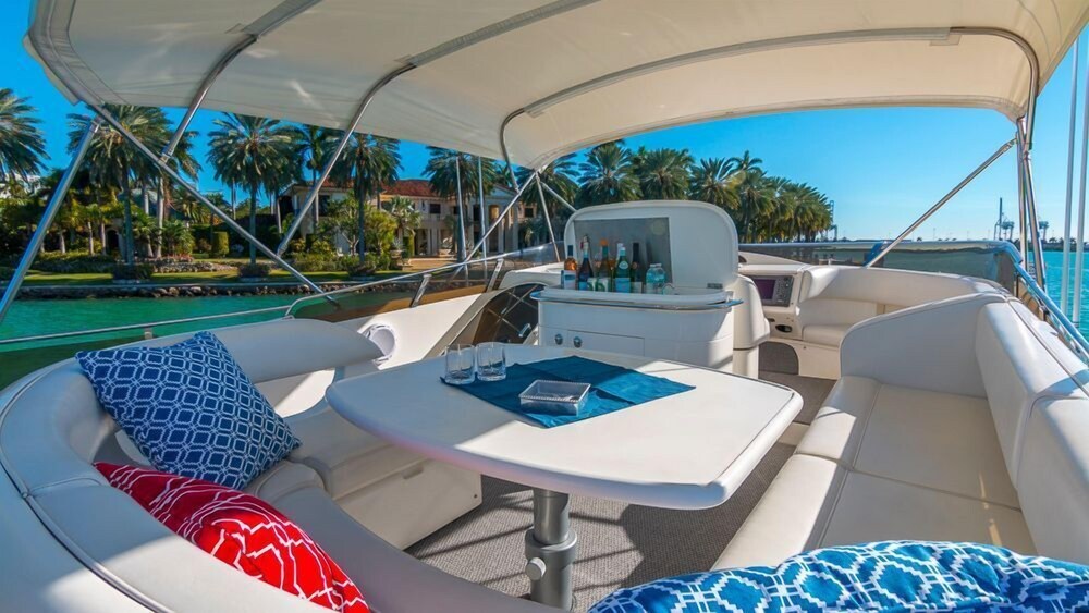 65' Princess Luxury Yacht - Guestroom