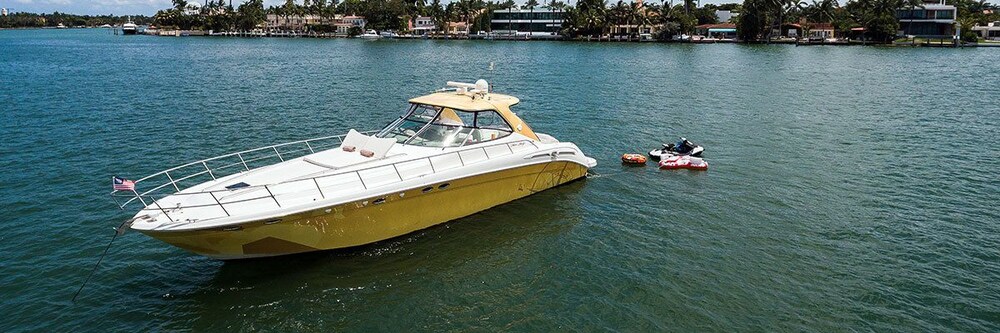 54' Searay Luxury Yacht - Guestroom
