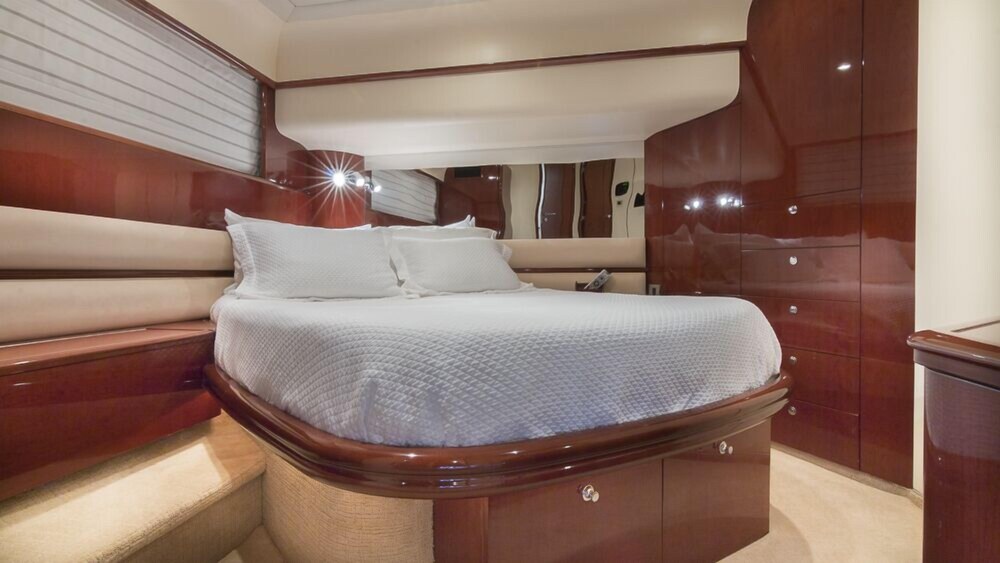65' Princess Luxury Yacht - Guestroom