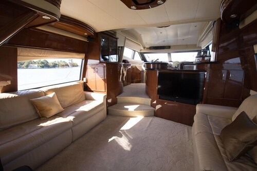 60' Marquis Luxury Yacht - Guestroom