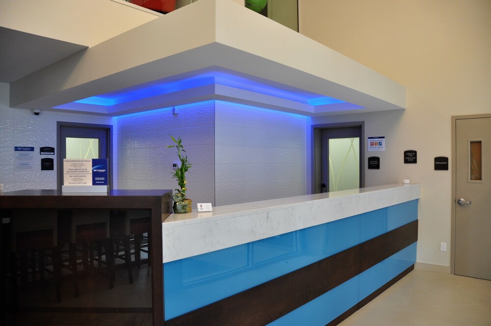 Check-in/Check-out Kiosk