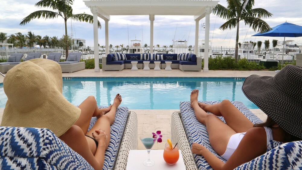 Outdoor pool, Oceans Edge Key West Resort, Hotel & Marina