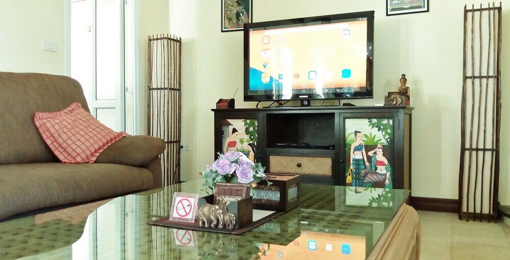거실 (4 Bedrooms, 4 Bathrooms Pool Villa)