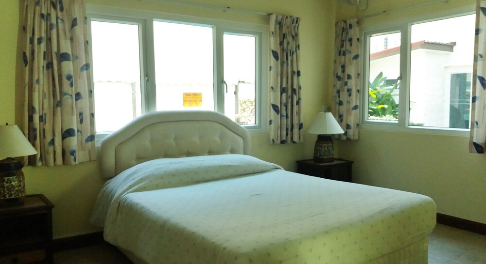 객실 (4 Bedrooms, 4 Bathrooms Pool Villa)