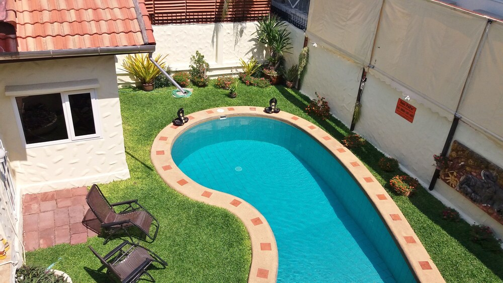 테라스/파티오 (4 Bedrooms, 4 Bathrooms Pool Villa)