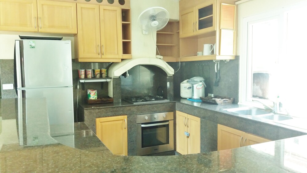 객실 내 주방 (4 Bedrooms, 4 Bathrooms Pool Villa)