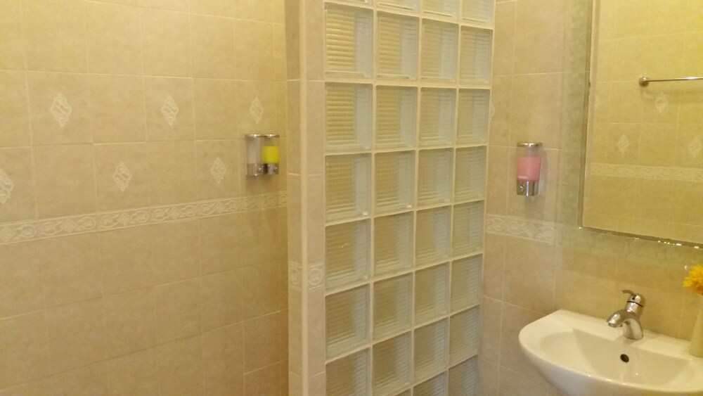 욕실 세면대 (4 Bedrooms, 4 Bathrooms Pool Villa)