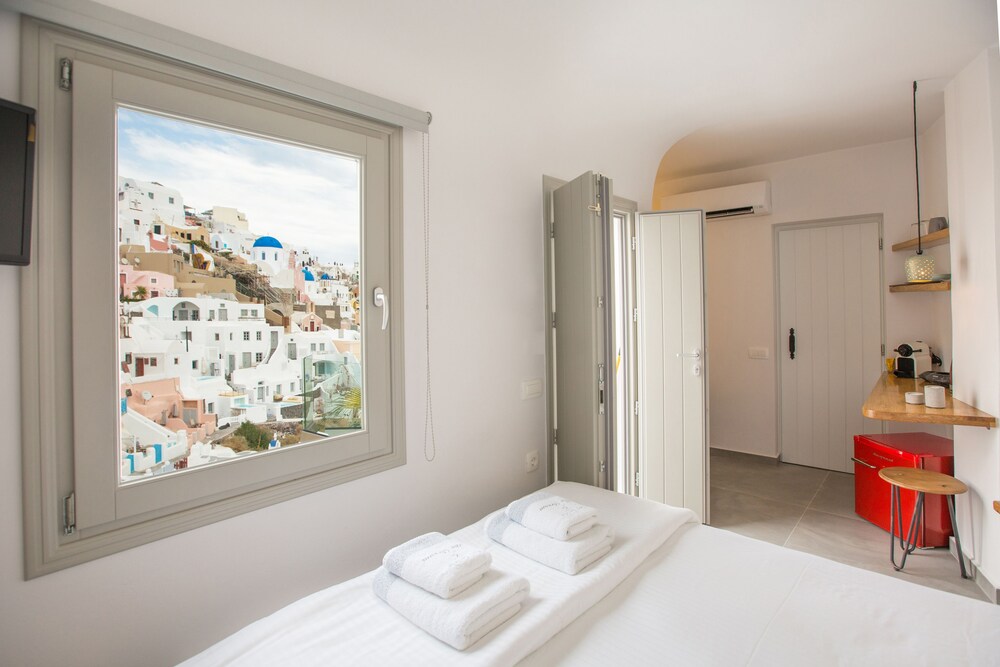 Suite (Petit, Outdoor heated Jetted Tub) - Guestroom