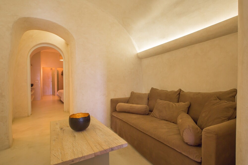 Deluxe Villa, Jetted Tub - Guestroom
