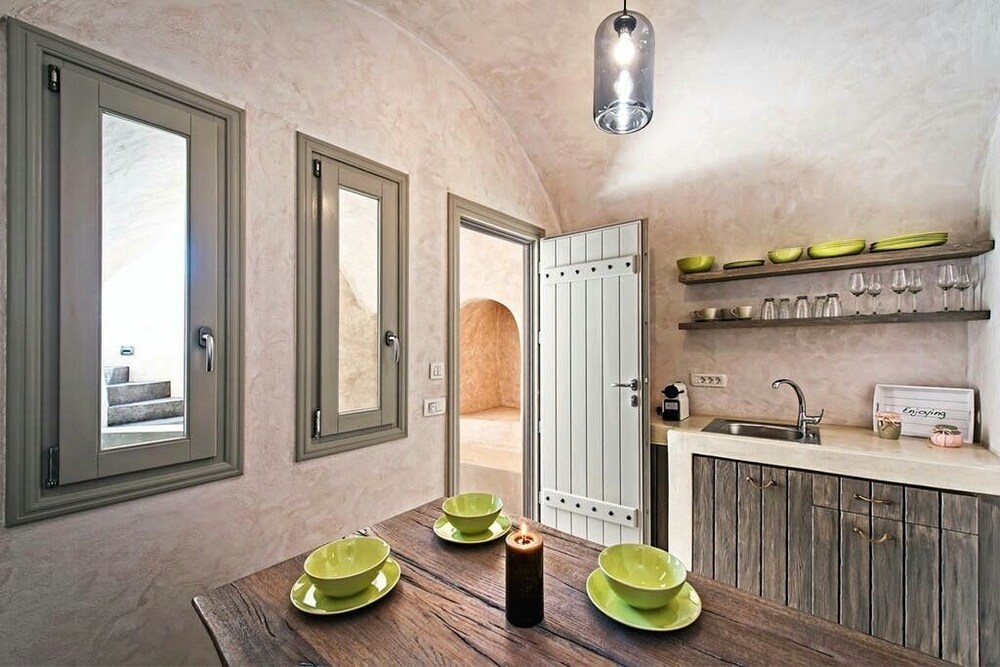Deluxe Villa, Jetted Tub - In-Room Kitchenette
