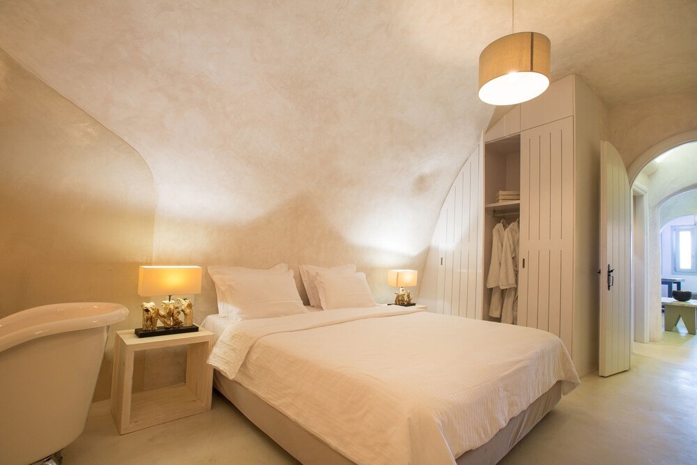 Deluxe Villa, Jetted Tub - Guestroom
