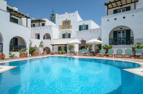 Spiros Hotel
