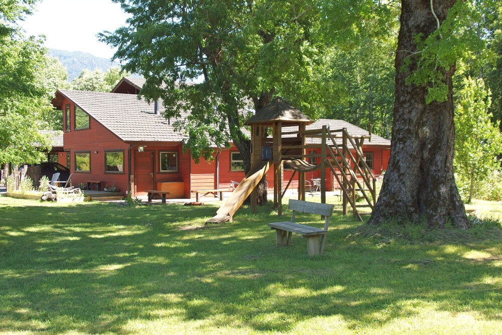 Zona de juegos infantil al aire libre