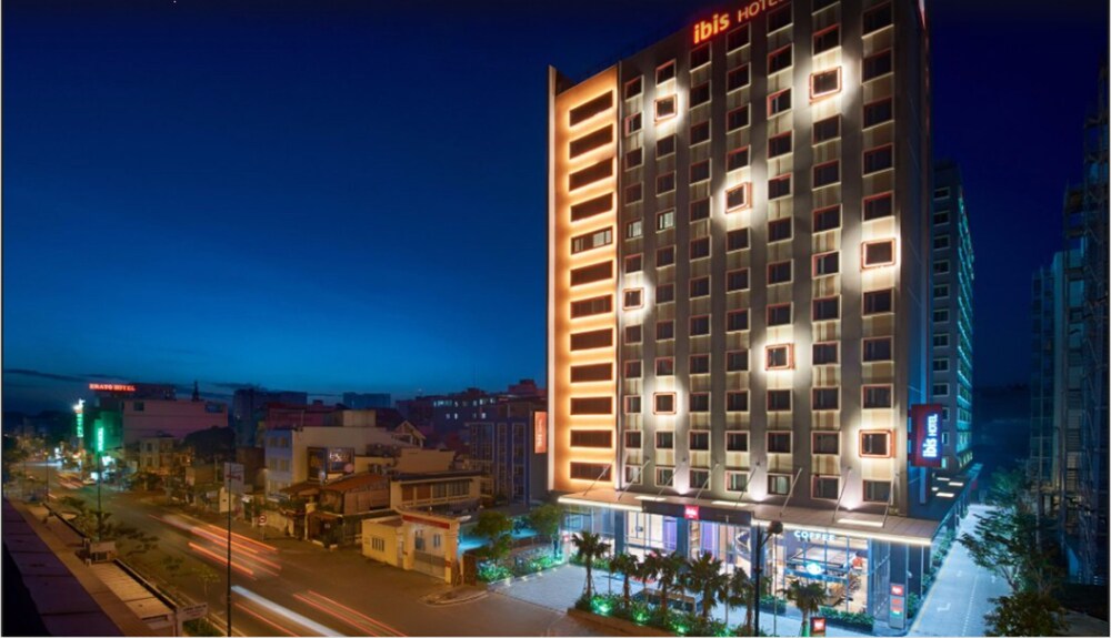 Hotel Front - Evening/Night
