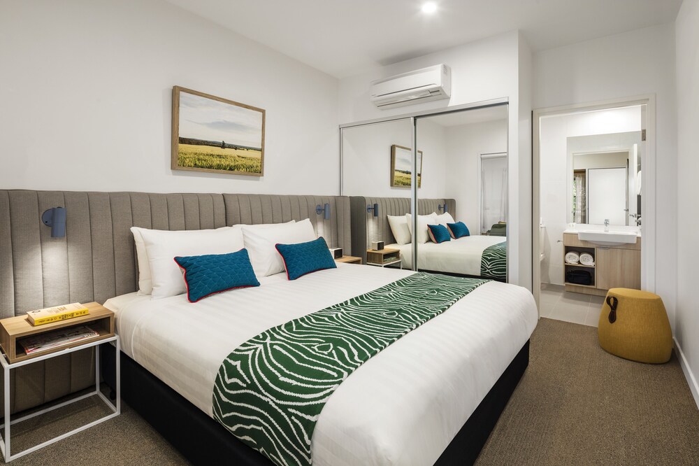Two Bedroom Apartment - Guestroom