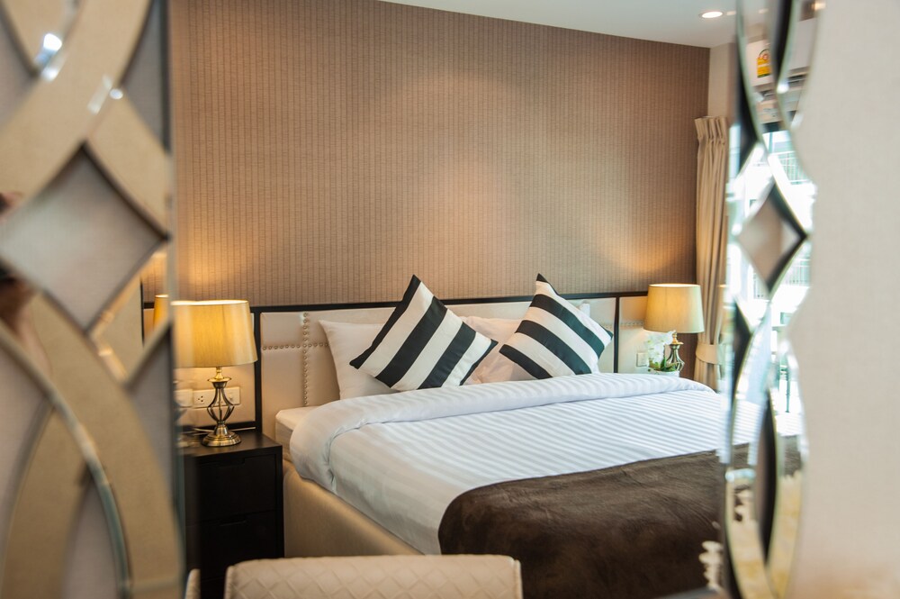 Economy Double Room, 1 King Bed - Featured Image