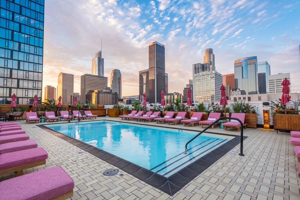 Sundeck