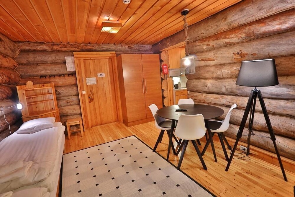 One-Bedroom Apartment -64- Kaltio - oleskelualue