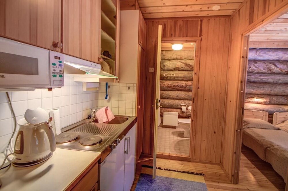 One-Bedroom Apartment -70- Rakka - keittiö huoneessa