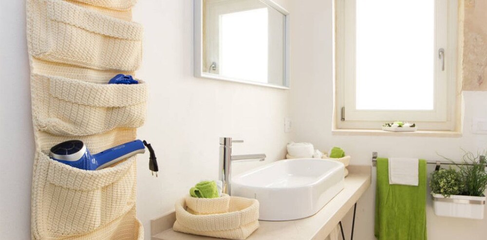 Bagno (Alloggio su due livelli, terrazzo (Futon Bed, Vicolo IV della Giudecca))