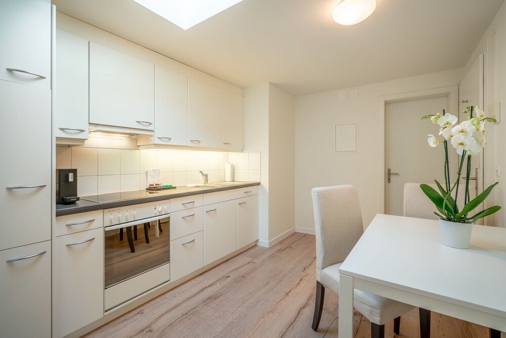 Küche im Zimmer (Apartment, Stadtblick)