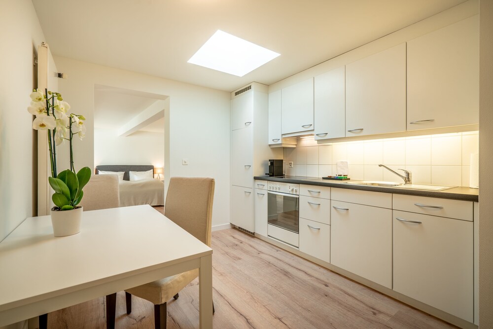 Küche im Zimmer (Apartment, Stadtblick)