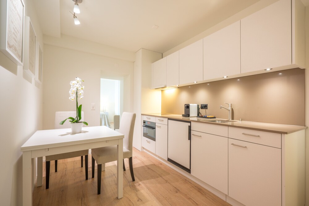 Küche im Zimmer (Apartment, Stadtblick)