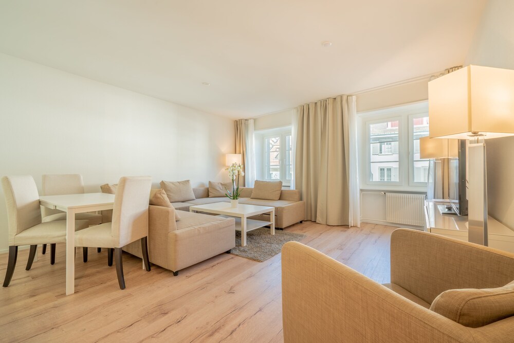 Zimmer (Comfort-Apartment, Stadtblick)